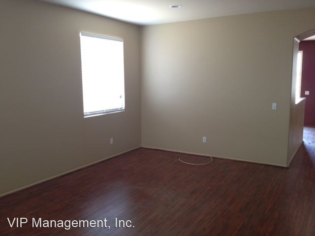 Building Photo - 6 br, 2 bath House - 14547 Clydesdale St.