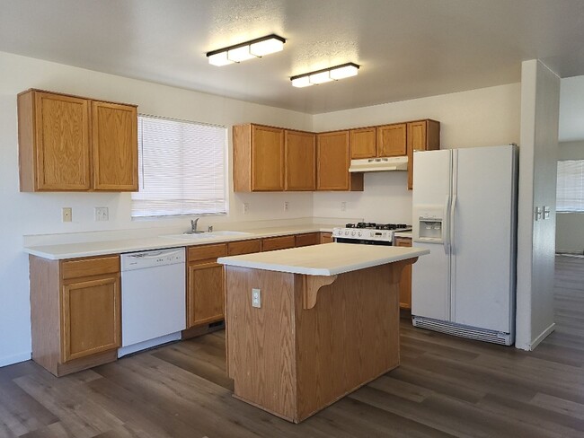 Building Photo - 9940 Brightridge Dr