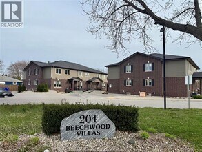 Building Photo - 204 Beechwood Dr