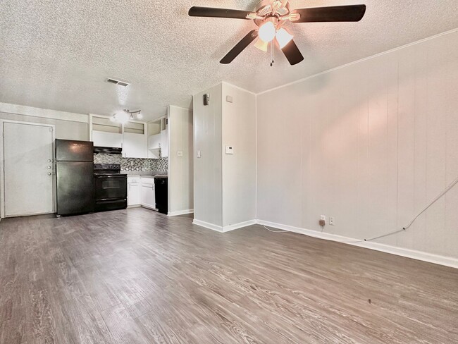 Interior Photo - La Casita
