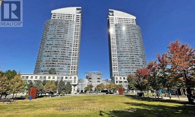 Building Photo - 38 Lee Centre Dr