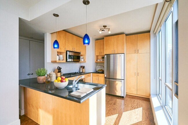 Foto del edificio - 700 Harrison Ave