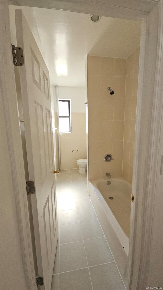 Foto del edificio - 76 Bay 23rd St