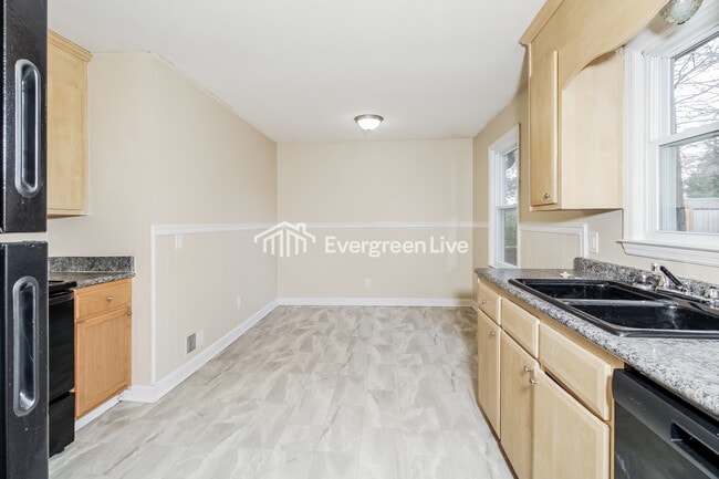 Building Photo - Coming Soon!