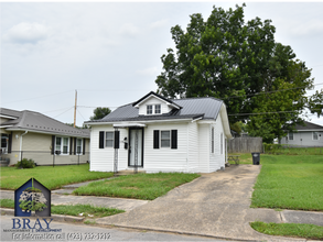 Building Photo - 1358 Willow St