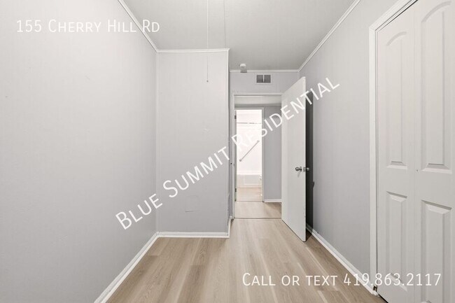 Foto del edificio - 155 Cherry Hill Rd