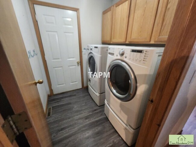 Building Photo - Perfect 3 Bedroom Home in Platteville