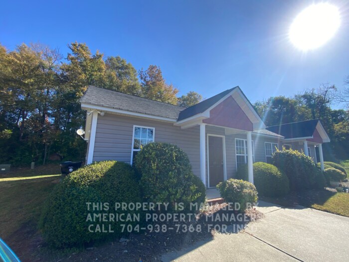 Foto principal - 477 Pharr Dr SW