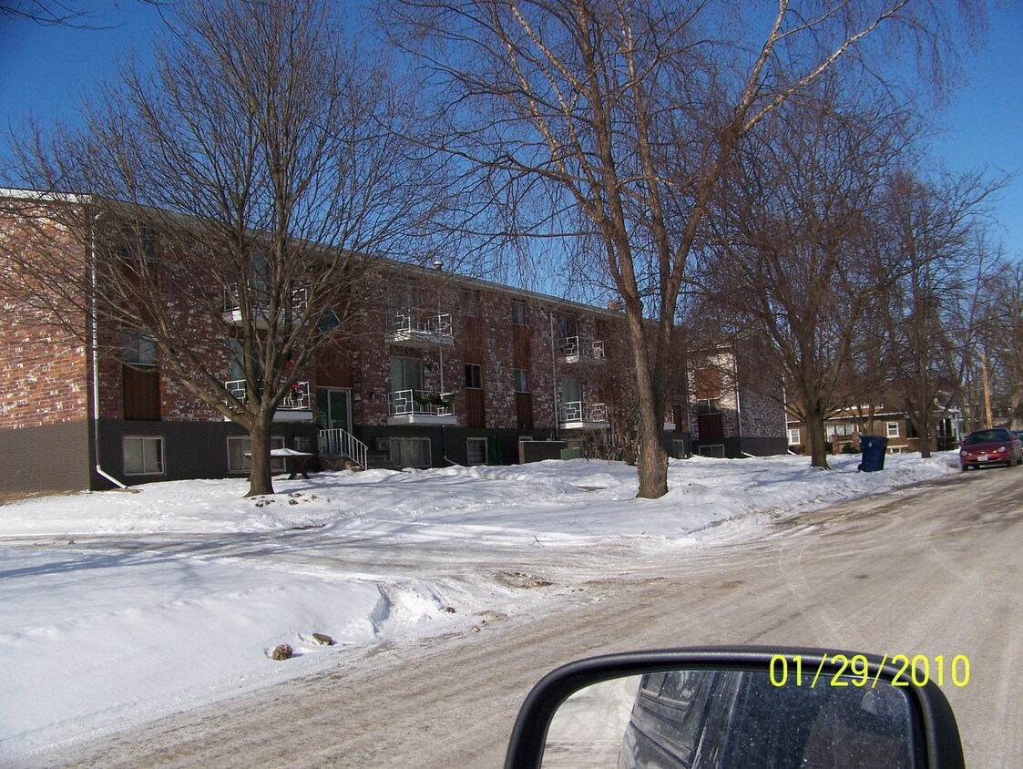 Foto del edificio - 309-311 W 6th St