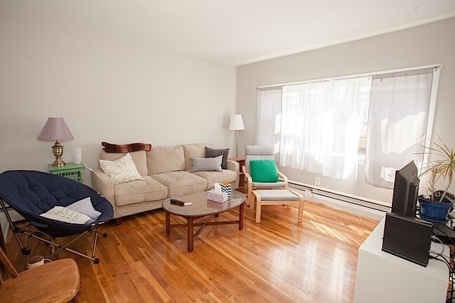 Photo - 22 Murdock St Apartment