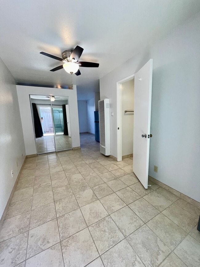 Foto del edificio - Pierpont Beach Studio | $2000 per month