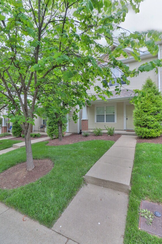 702 Vernon Ave, Nashville, TN 37209 Condo for Rent in Nashville, TN