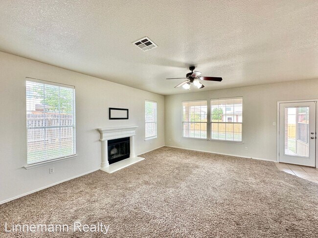 Foto del edificio - 4 br, 2.5 bath House - 223 Lottie Lane