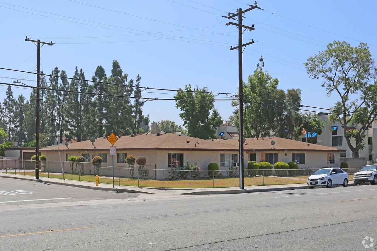 42204224 Baldwin Park Blvd, Baldwin Park, CA 91706 Apartments in