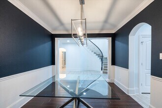 Building Photo - 2614 Orleans Way