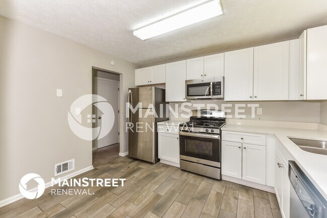 Building Photo - 3668 Riverchase Terrace