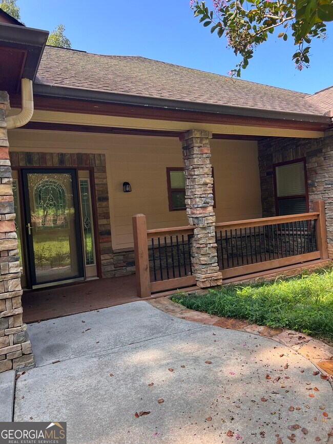 Foto del edificio - 7505 Whitmire Rd