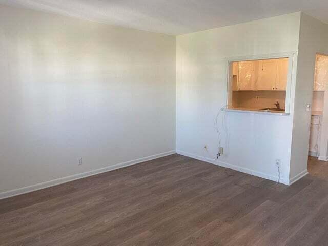 Building Photo - 163 Easthampton G