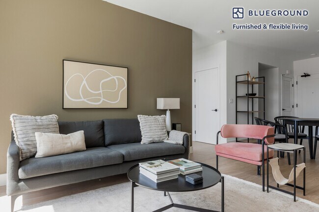 Foto del edificio - 4353 Park Blvd