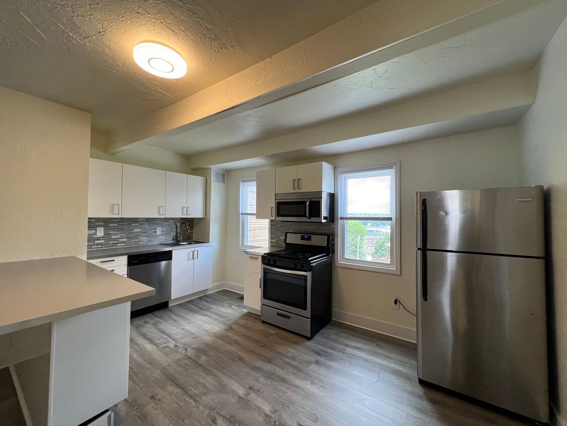 Primary Photo - Updated 2BR house now available!