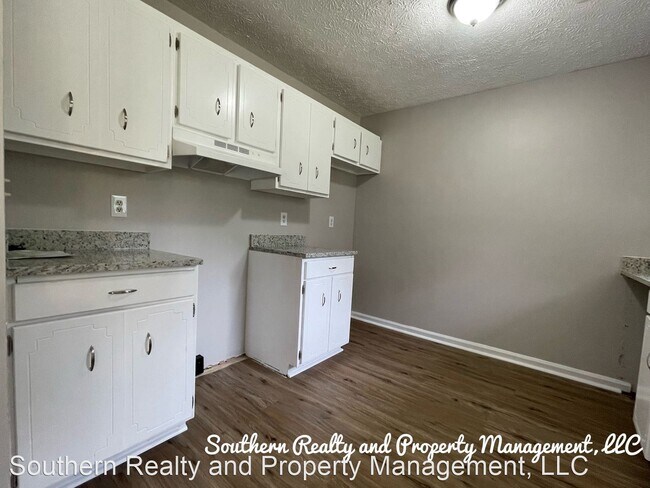 Building Photo - 3 br, 2 bath House - 3983 Henry Court