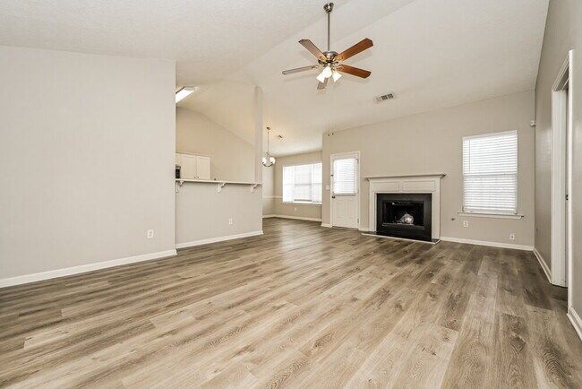 Foto del edificio - 1500 Logan Ln