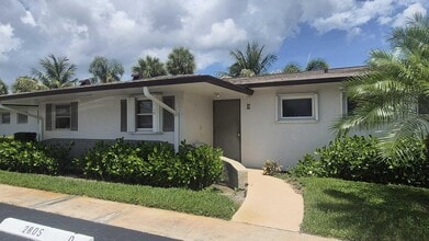 Building Photo - 2805 Crosley Dr E