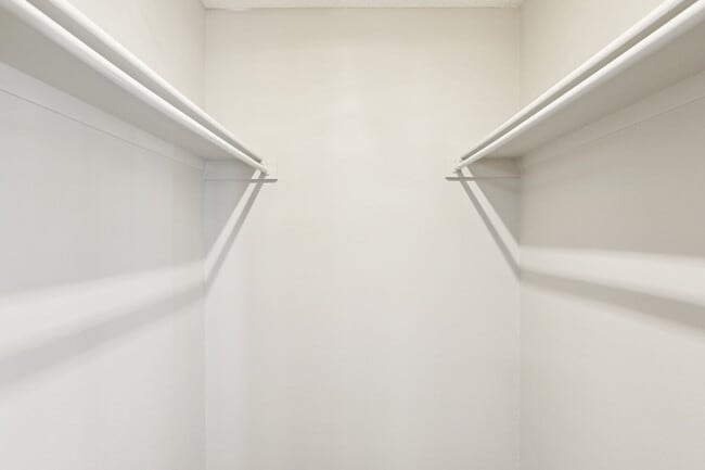 Building Photo - Claro Court Apartments