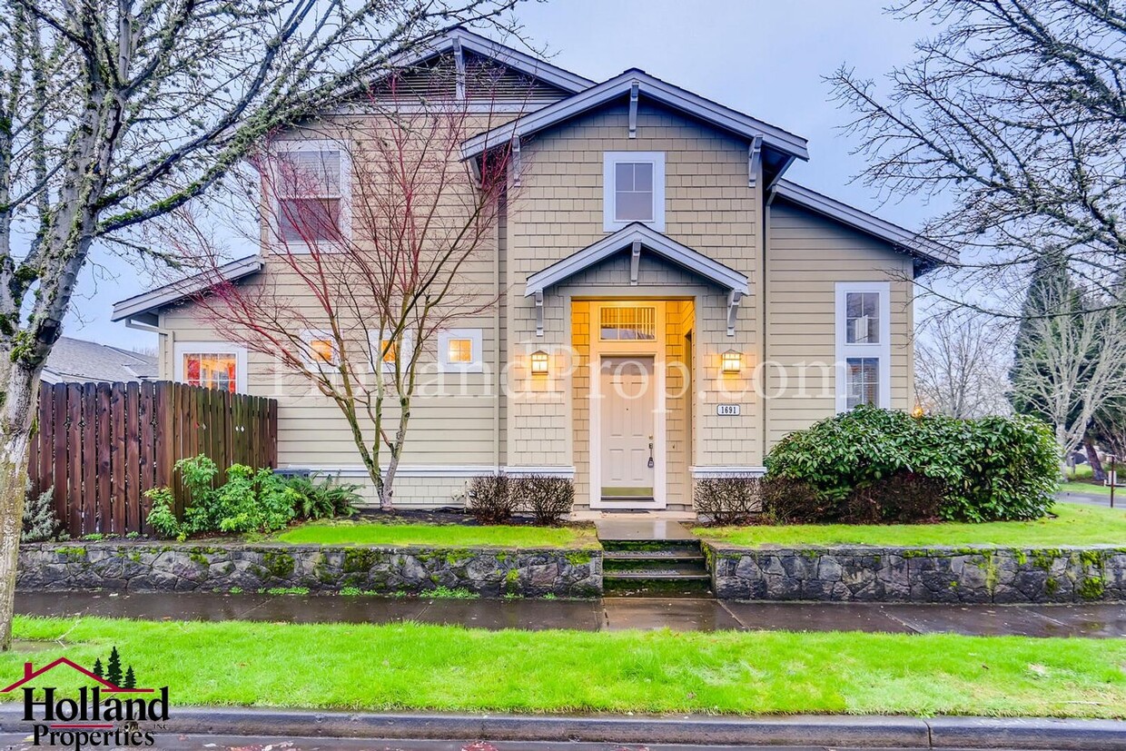 Primary Photo - Beautiful 2 Bedroom 2.5 Bathroom Single Fa...