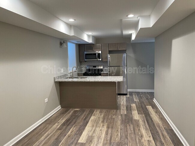 Foto del edificio - 2951 W 25th St