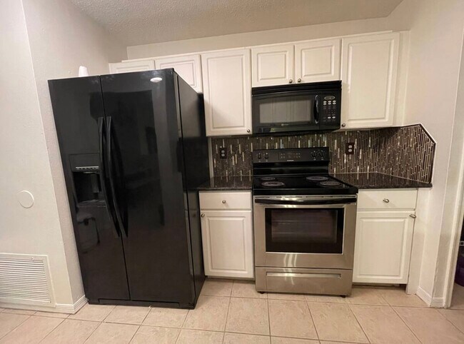 Foto del edificio - 2248 Flame Ct