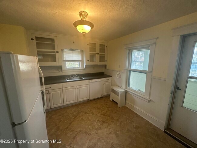 Foto del edificio - 1906 Farr St