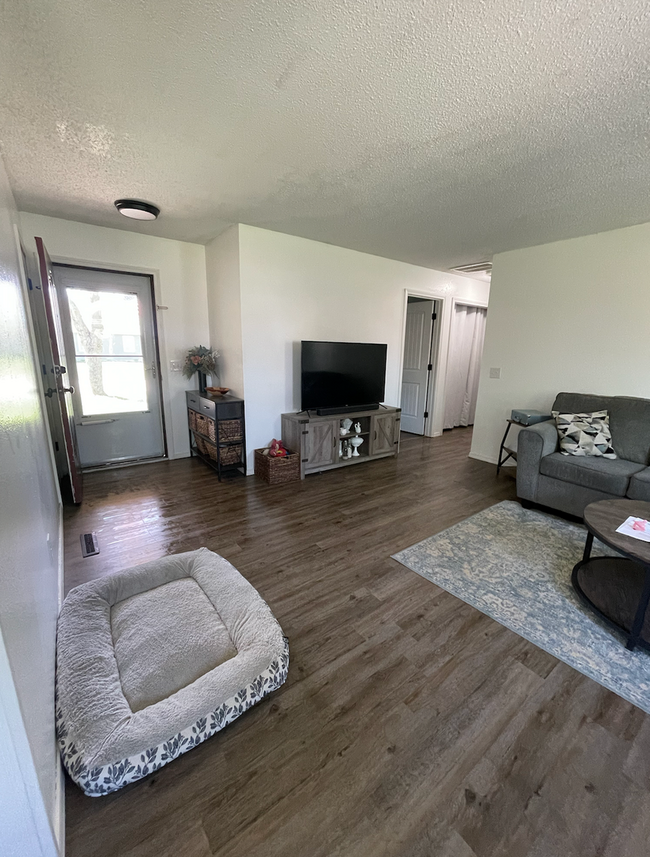Foto del edificio - ADORABLE REMODELED 3 bedroom | 1 bathroom ...