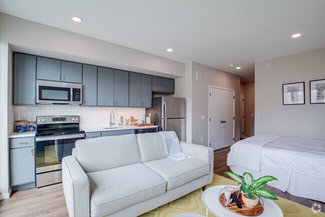 Interior Photo - Five 90 Park Apartments