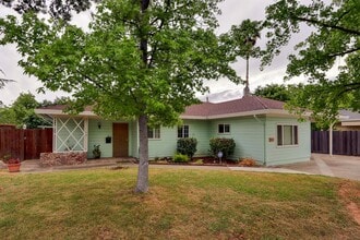 Building Photo - 2424 Burgundy Way