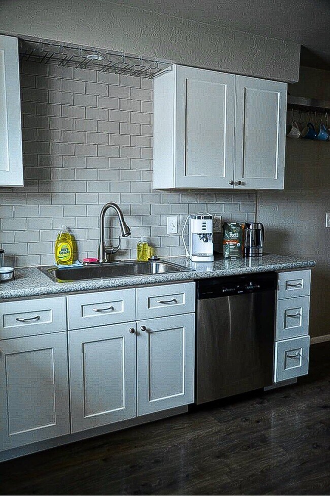 Foto del edificio - 2303 S Myrtle St