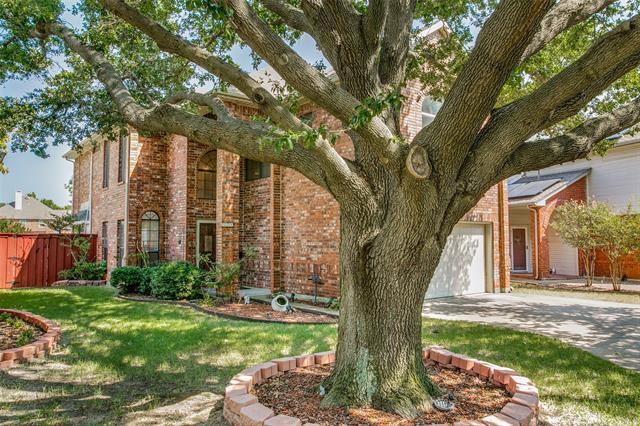Foto principal - 824 Woodlake Dr