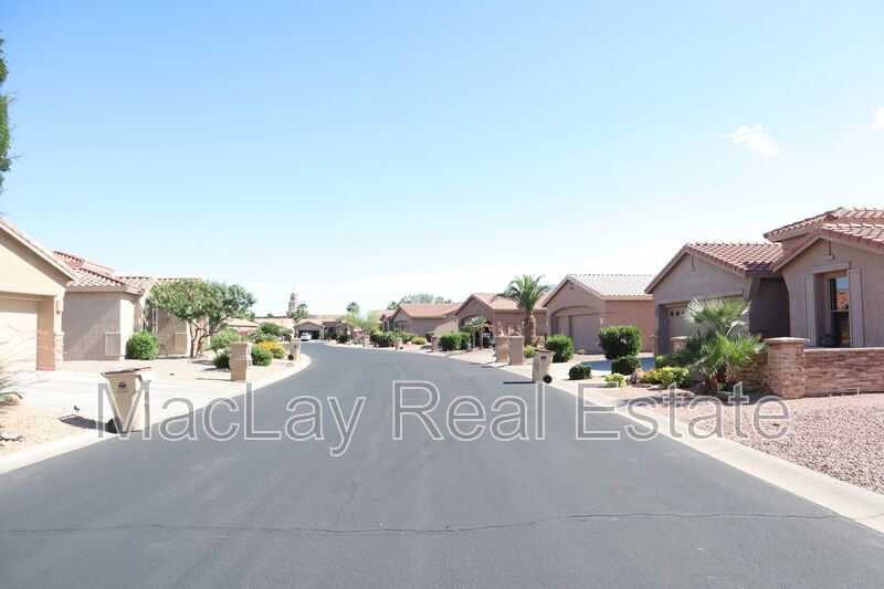 Foto del edificio - 23611 S Sunny Side Dr