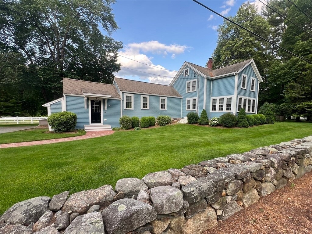 Foto principal - 243 Dudley Rd