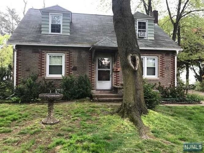 Primary Photo - 79 Knickerbocker Rd
