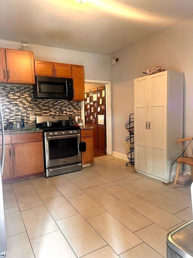 Foto del edificio - 1817 S Peoria St