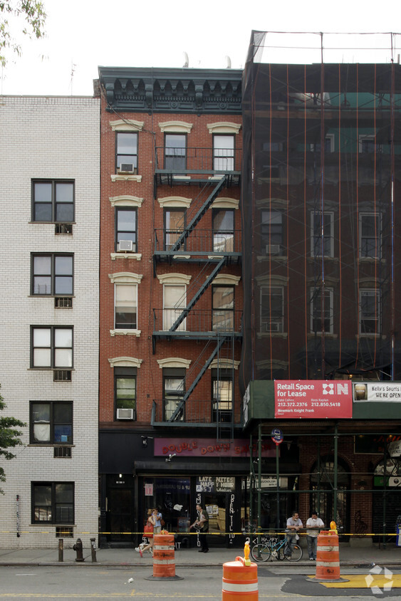 Building Photo - 14 Avenue A