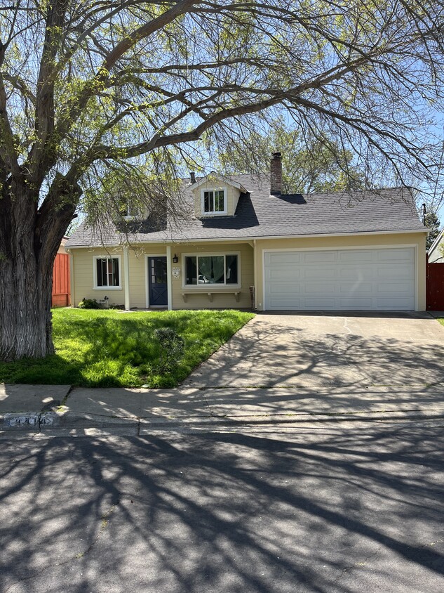 Primary Photo - 4148 Kensington Dr