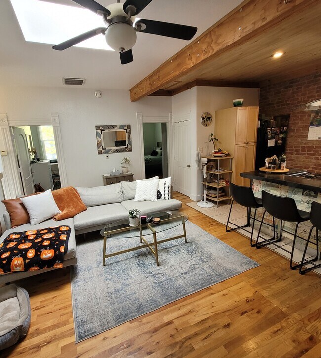 Foto del edificio - 3638 Osage St