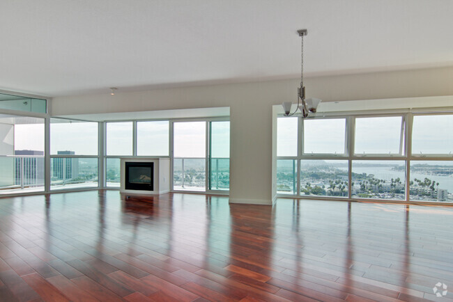Building Photo - 13600 MARINA POINTE Dr