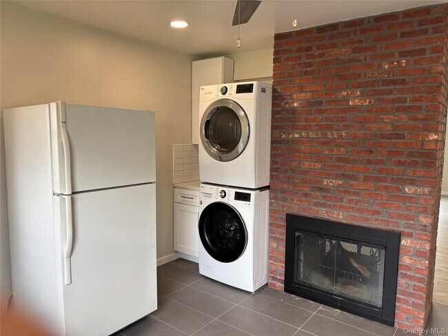 Foto del edificio - 55 Acre Ln