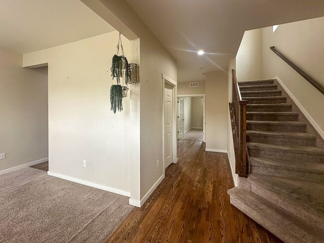 Foto del edificio - This 4bd home is waiting for you!