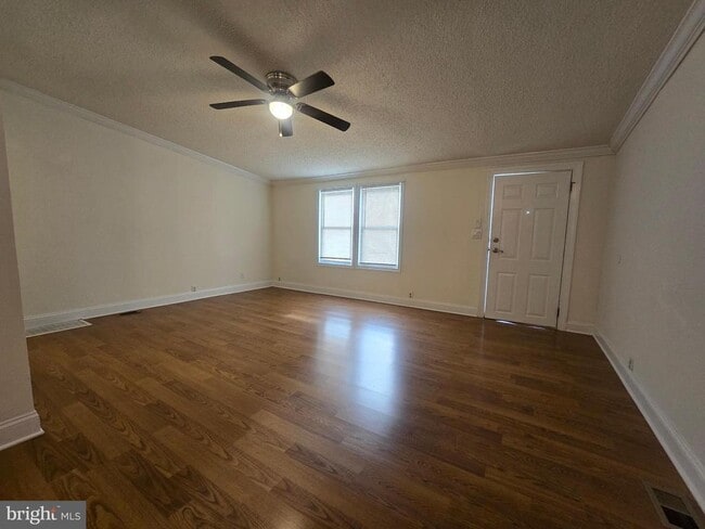 Building Photo - 103 Beth Pl