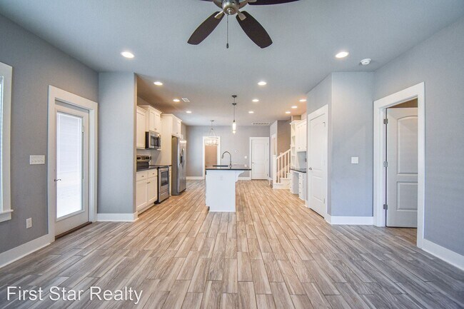 Foto del edificio - 4 br, 3.5 bath House - 628 N Malbec Rd