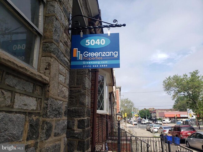 Foto del edificio - 5040 Walnut St